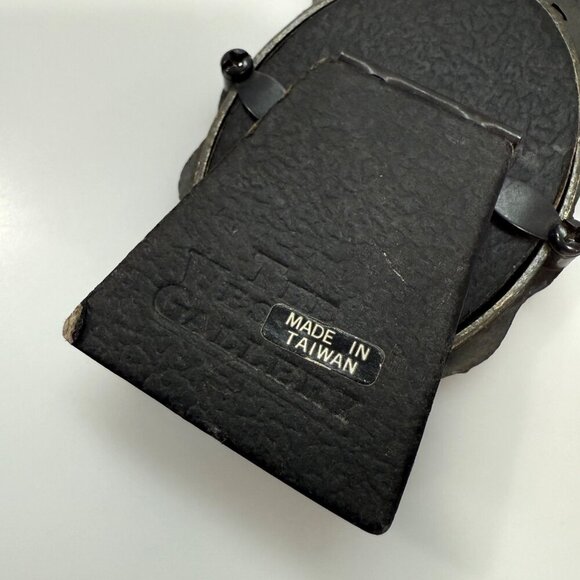 VTG Brass? The Weston Gallery Miniature Oval Floral Relief Metal Easel Frame - Picture 8 of 11